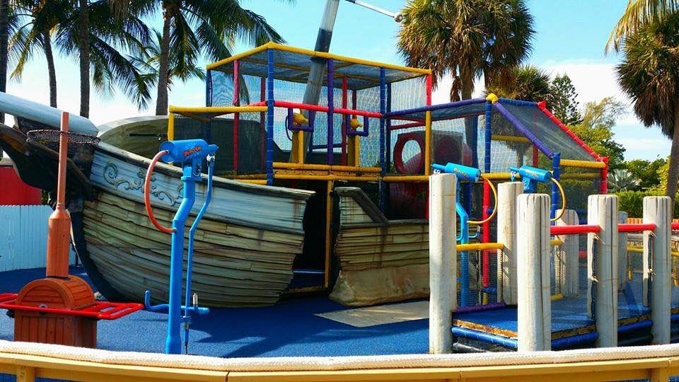 FallZone Splash Pad Playground Surfacing
